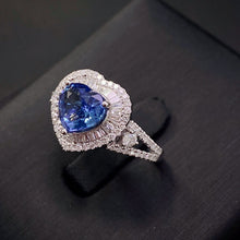 Load image into Gallery viewer, CGL Certified 2.69ctw Sri Lanka Natura Cornflower Blue Sapphire & Diamond Ring 18K Gold