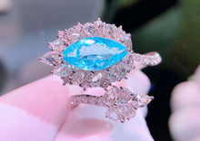 Load image into Gallery viewer, Guild Certified 4.10ctw Natural Neon Blue Paraiba Tourmaline Ring in 18K Gold