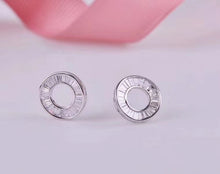 Load image into Gallery viewer, Certified 0.60ctw Natural Diamond Earrings 18K Gold