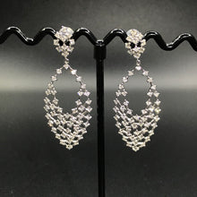 Load image into Gallery viewer, GRC Certified 2.00ctw Natural Diamond Earrings 18K Gold