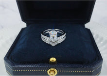 Load image into Gallery viewer, 1.00ct D VS1 Pear Diamond Ring