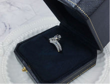 Load image into Gallery viewer, 1.00ct D VS1 Pear Diamond Ring