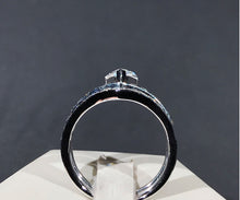 Load image into Gallery viewer, 1.00ct D VS1 Pear Diamond Ring