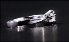 Load image into Gallery viewer, 0.50ct E VVS2 Round Diamond Ring