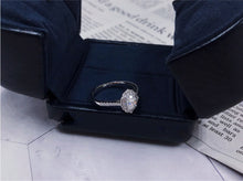 Load image into Gallery viewer, 0.65ctw H VS1 Oval Diamond Ring