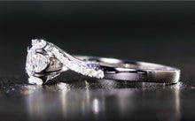 Load image into Gallery viewer, 0.50ct I-J SI1 Round Diamond Ring