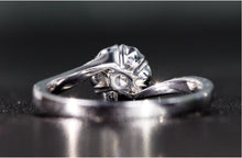 Load image into Gallery viewer, 0.50ct I-J SI1 Round Diamond Ring