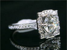 Load image into Gallery viewer, 0.80ct D VS2 Round Diamond Ring