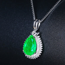 Load image into Gallery viewer, GIL Certified 3.20ct Colombian Natural Emerald Pendant