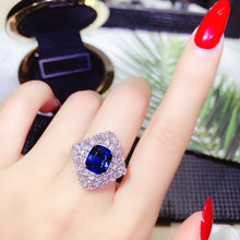 Load image into Gallery viewer, GRC Certified 3.12ct Natural Royal Blue Unheated Sapphire Ring in 18K Gold