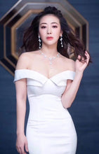 Load image into Gallery viewer, Certified 2.68ctw Natural Diamond Flowers Earrings 18K Gold