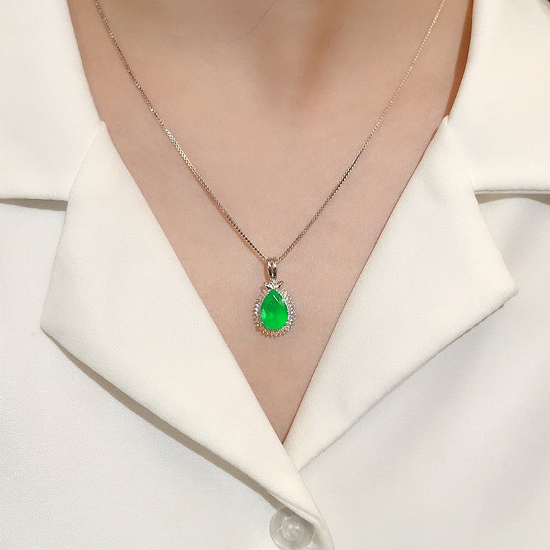 GIL Certified 3.20ct Colombian Natural Emerald Pendant
