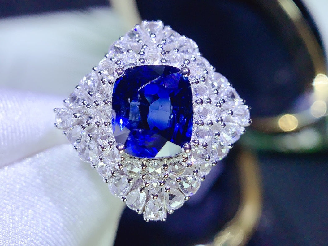 GRC Certified 3.12ct Natural Royal Blue Unheated Sapphire Ring in 18K Gold
