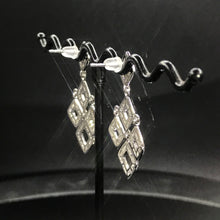 Load image into Gallery viewer, GRC Certified 1.20ctw Natural Diamond Earrings 18K White Gold
