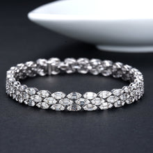 Load image into Gallery viewer, GRC Certified 3.73ctw Natural Diamond Bracelet
