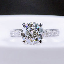 Load image into Gallery viewer, 0.50ct I-J VS1 Round Diamond Ring
