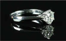 Load image into Gallery viewer, 1.00ct H SI2 Round Diamond Ring
