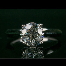 Load image into Gallery viewer, 1.01ct E VS2 Round Diamond Ring
